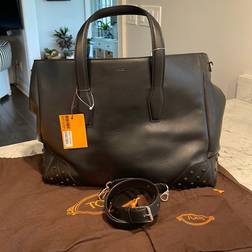 Tod’s Gommini Media Shopper- new with Tags